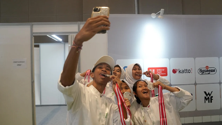 Prestasi Gemilang, Siswa Disabilitas Menangkan 7 Perak di Kompetisi Tata Boga Dunia