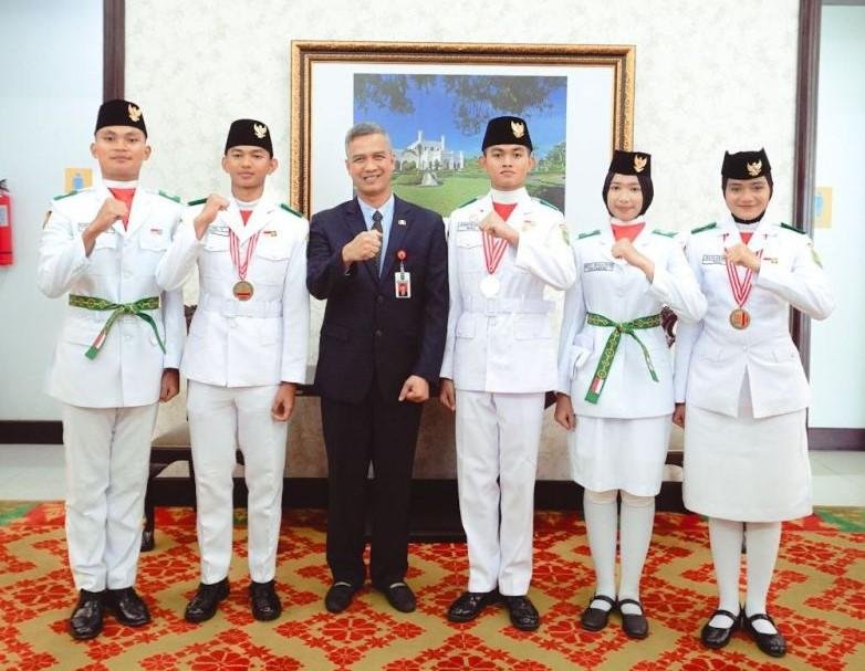 Paskibraka Nasional Asal Riau Tiba, Pj Sekdaprov M Job: Kebanggaan Kita, Ada dari Pekanbaru dan Kampar