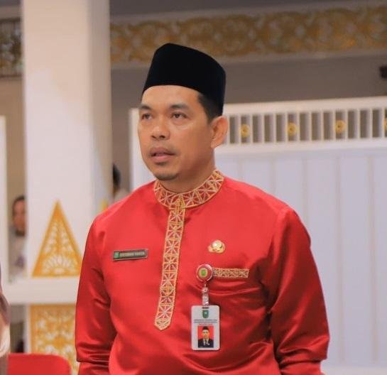 Erisman Yahya Dipercaya Gubernur Riau Pimpin Dinas Pendidikan Riau