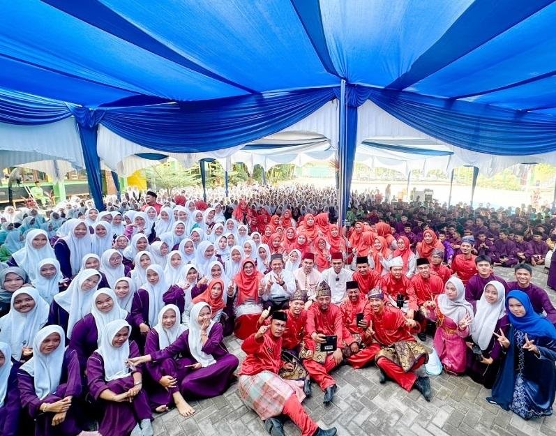 Gubernur Riau Bangga Kegiatan SMAN 14 Pekanbaru, UAS Tanamkan Nilai Iman ke Pelajar