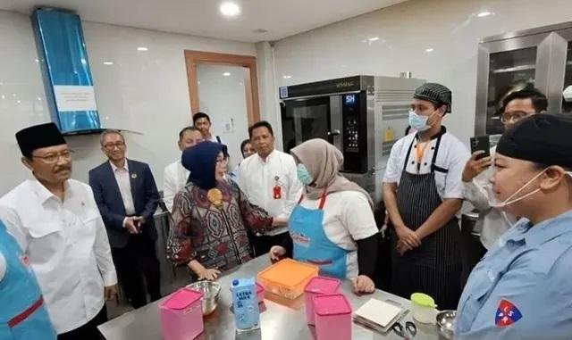 Menteri Sosial Saifullah Yusuf Cari Peluang Penyandang Disabilitas Jadi Koki SPPG