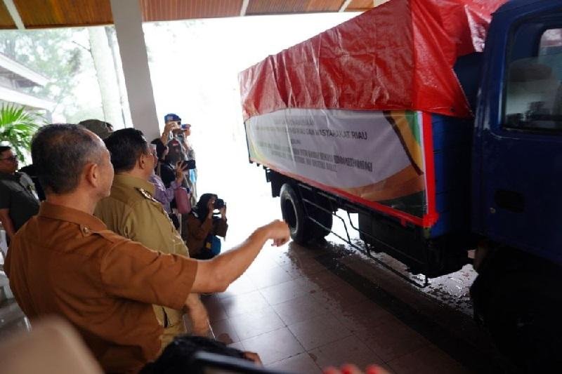 Rasa Empati, Bantuan Logistik Kepedulian ASN Riau Mulai Berangkat ke Lokasi Musibah Tiga Provinsi