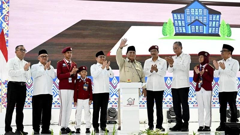 Presiden Prabowo Resmikan 166 Sekolah Rakyat Seluruh Indonesia di Kalsel