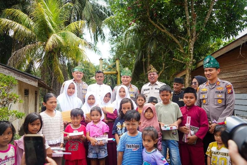 Kapolda Riau Sebut Jembatan Gantung Akan Tingkatkan Ekonomi dan Pendidikan