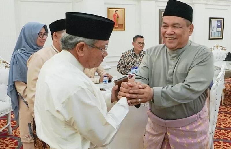 Pertama Hari Raya, Plt Gubri SF Hariyanto Langsung Gelar Open House Idul Fitri