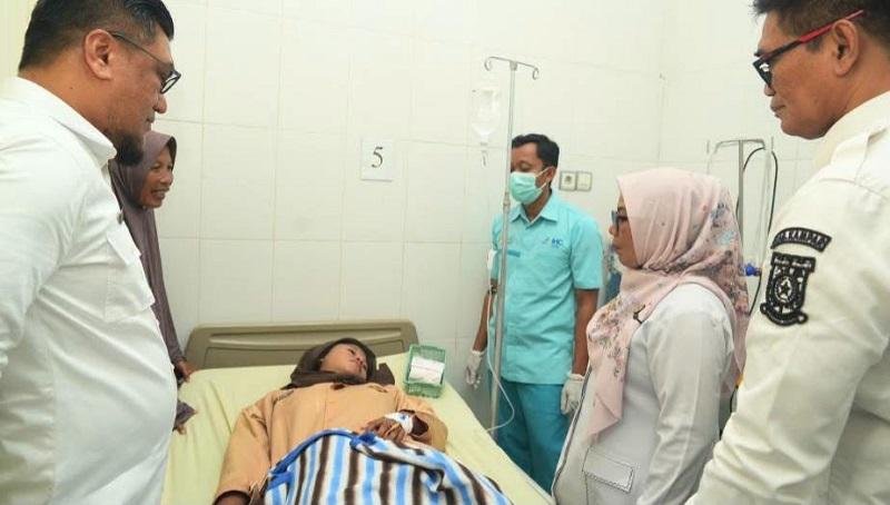 Korban Dugaan Keracunan MBG di Kampar Bertambah, Dampak Makan SOP Ayam
