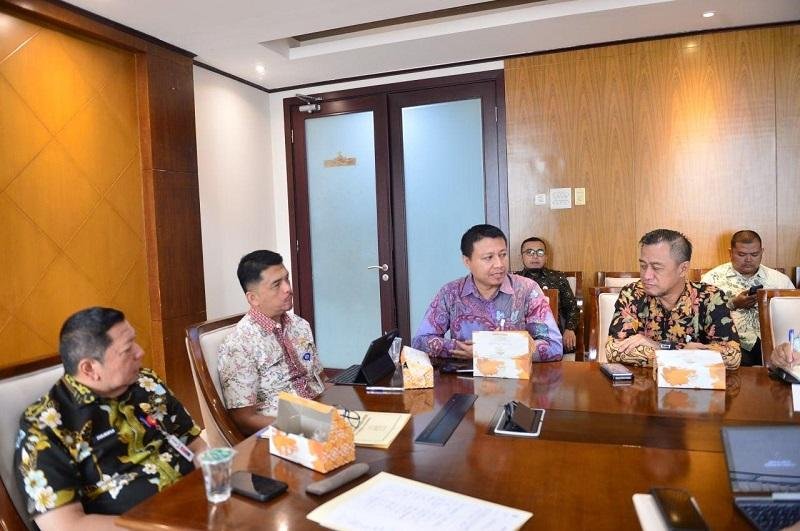 Lindungi PPPK Paruh Waktu dan Non-ASN, Pemprov Riau Beri BPJS Ketenagakerjaan