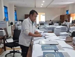 Literasi Braille, Kemensos Bagikan Buku, Majalah Hingga Alquran Gratis untuk Disabilitas Netra