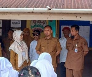 Pantau Tes Kompetensi Akademik Nasional, Walikota Agung Nugroho Kunjungi ke SMPN 21 Pekanbaru