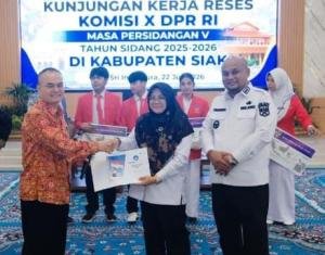 Kunjungi Siak, Komisi Pendidikan DPR-RI Pastikan Siak Dapat Revitalisasi Sekolah dan DAK Non Fisik Rp240 Miliar